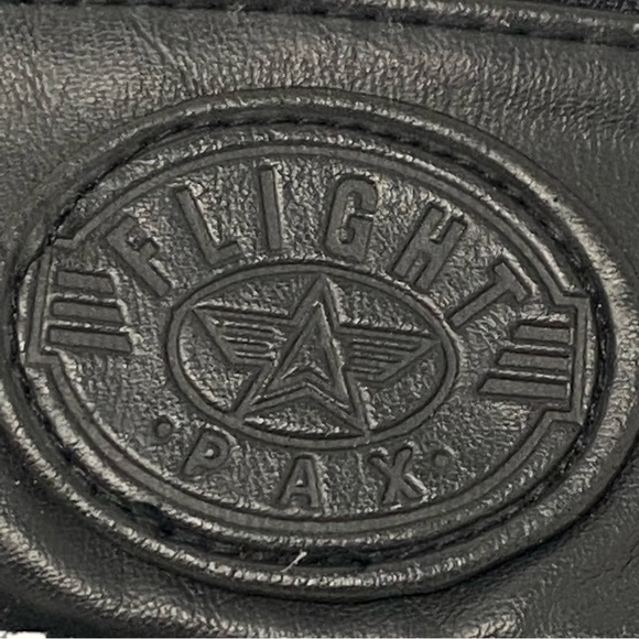 Vintage Flight Pax Black Faux Leather Fanny Pack / Waist Pack Unisex 80's 90's - Picture 2 of 8